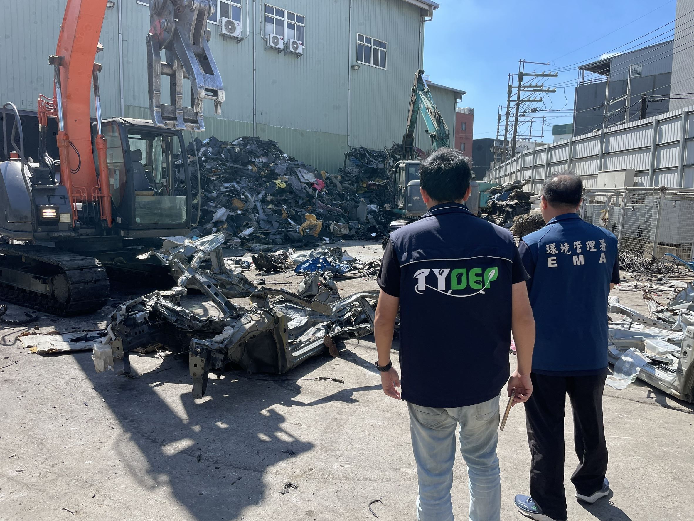 桃園「檢警環」聯合重擊假回收真棄置犯罪 (2).jpg